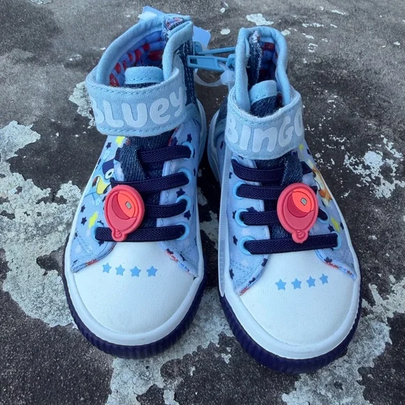 TV Cartoon Bluey Toddler Boys Girls High Top Canvas Shoes Sneakers Size 6 New - Picture 2 of 13